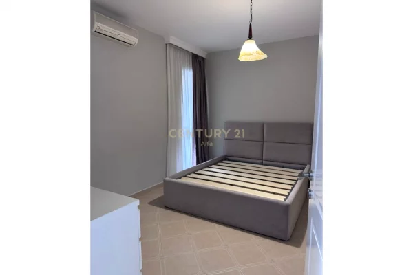 Shtepi me qera Apartament ne Tirane, 1+1, Mobilimi Pjeserisht e mobiluar, Pagesa 650  Euro.
