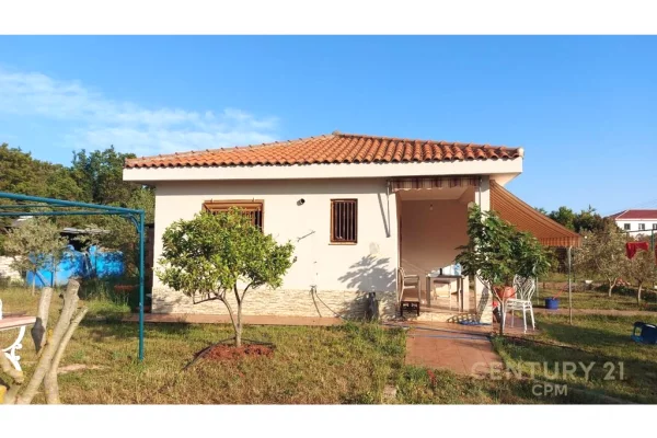 Truall ose Toke  ne Himare - 380,000 Euro