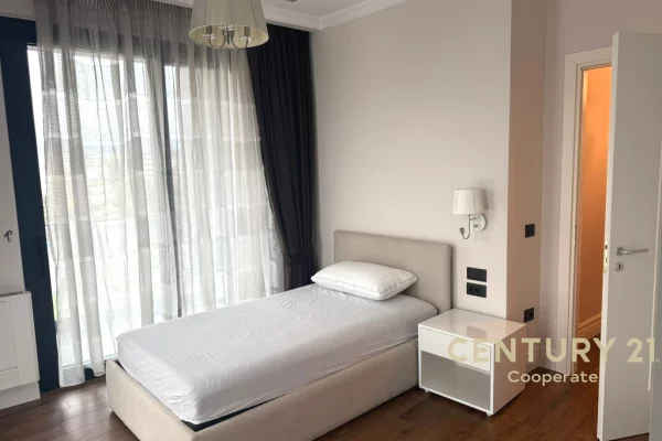 Apartment for rent in Tirana 4+1, Furnished