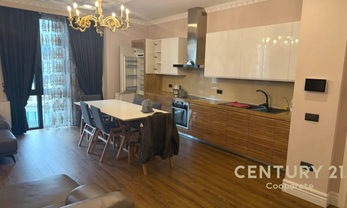 Apartment for rent in Tirana 4+1, Furnished