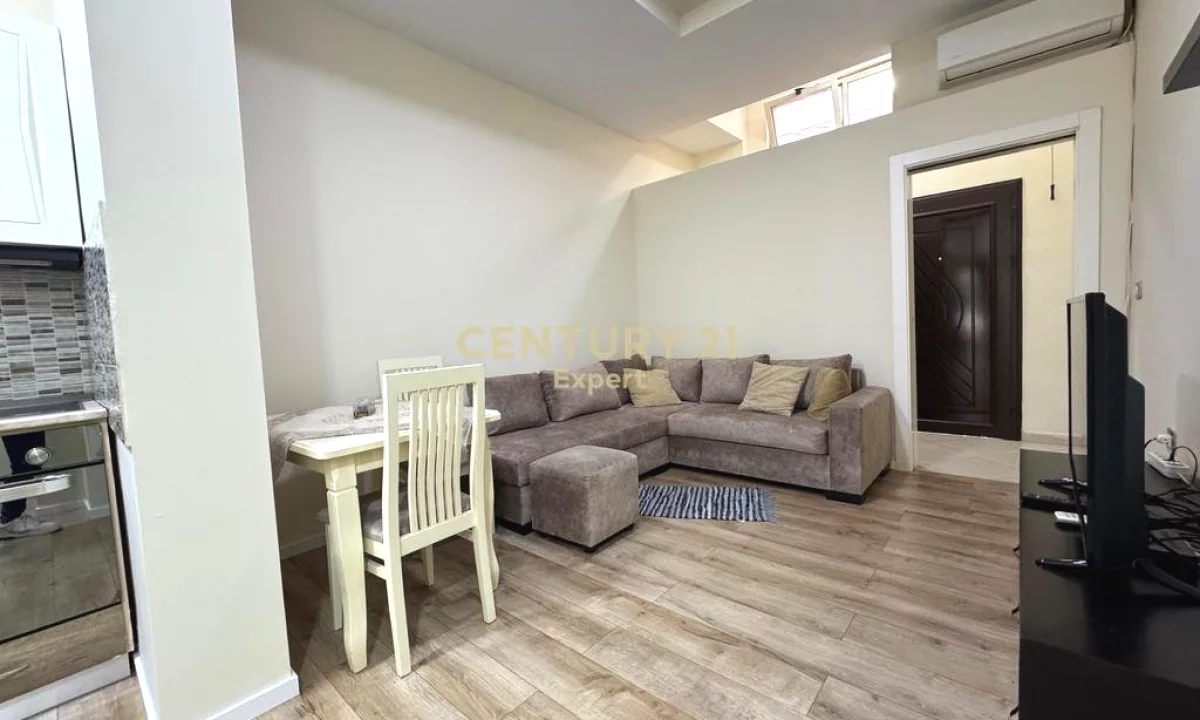 Shtepi me qera Apartament ne Tirane, 2+1, Mobilimi E mobiluar, Pagesa 600  Euro.