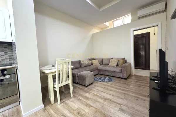 JEPET ME QERA APARTAMENT 2+1 NE RRUGEN ISLAM ALLA! 600 € /Muaj