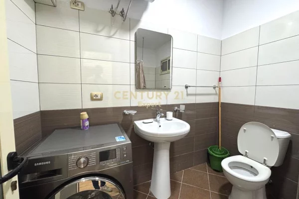 Shtepi me qera Apartament ne Tirane, 2+1, Mobilimi E mobiluar, Pagesa 600  Euro.