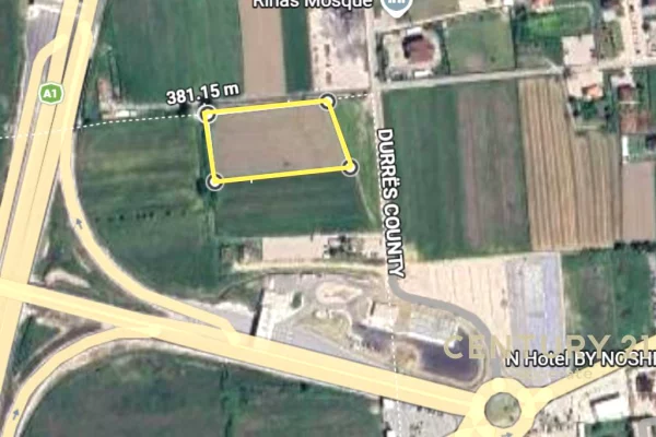 Truall ose Toke  ne Tirane - 1,100,000 Euro