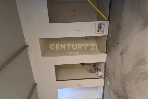 Ambient Komercial me Qira – Casa Italia 7,000 Euro /Muaj