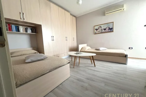 Shtepi me qera Apartament ne Tirane, 2+1, Mobilimi E mobiluar, Pagesa 600  Euro.