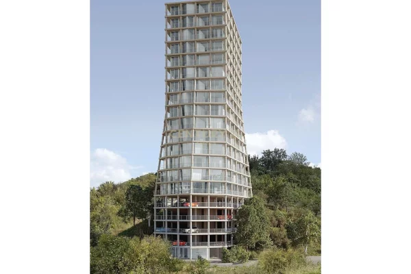 Shtepi ne shitje Apartament ne Tirane, 2+1, Mobilimi Bosh, pa mobiluar, Pagesa 290,000  Euro.