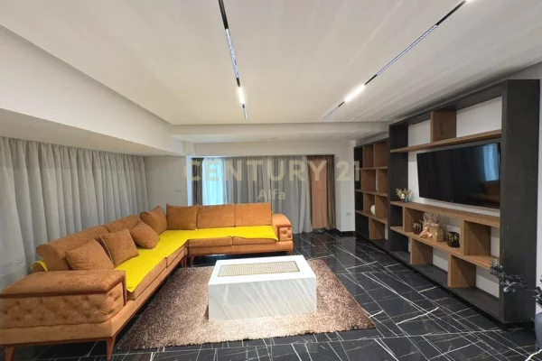 House for Rent 2+1 in Tirana - 700 Euro