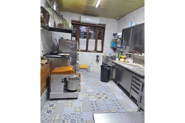 Ambient biznesi ne shitje 2+1 ne Tirane - 190,000 Euro