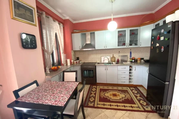 Apartment for sale in Tirana 3+1, Furnished
