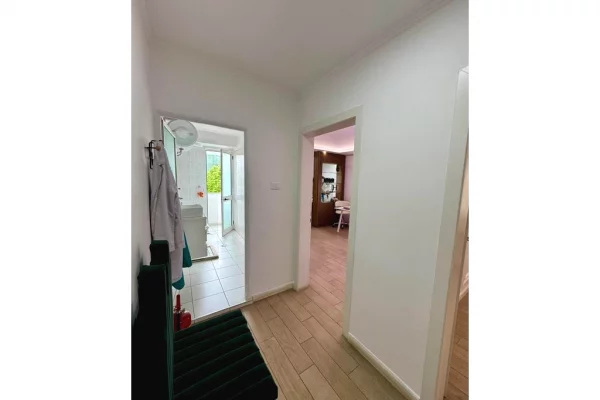 Ambient biznesi me qera 1+1 ne Tirane - 750 Euro