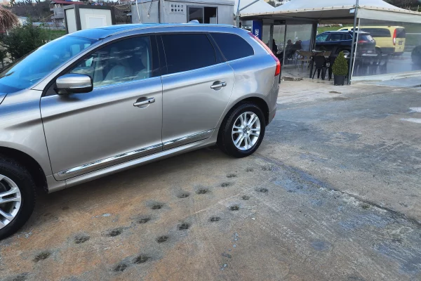 Makina ne shitje ne Tirane - 11,000 Euro