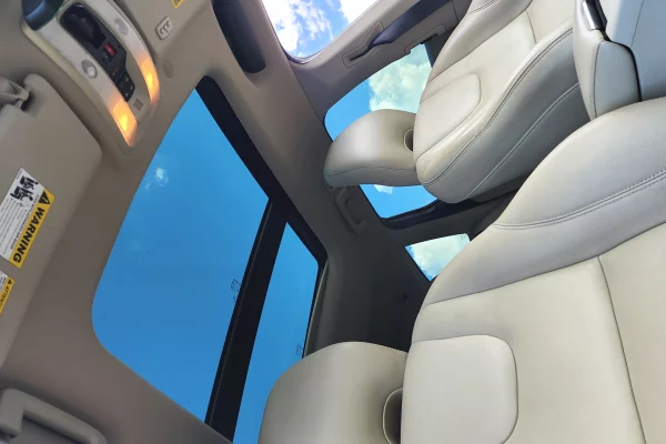 Makina ne shitje ne Tirane, Volvo, 2015 Benzine,Kambio Automatik Pagesa 11,000  Euro.