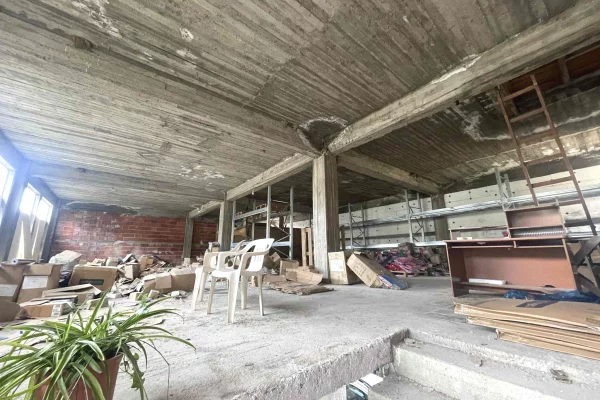 Ambient biznesi me qera 4+1 ne Korce - 1,200 Euro