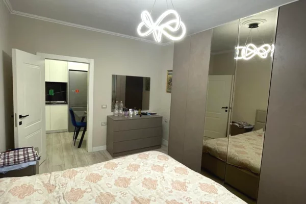 Shtepi me qera 1+1 ne Tirane - 900 Euro