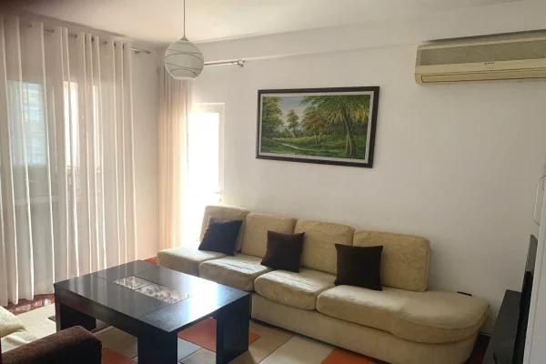 Shtepi me qera 1+1 ne Tirane - 500 Euro