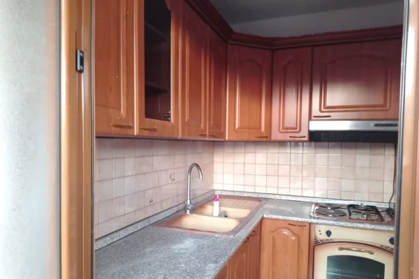 Shtepi ne shitje 1+1 ne Tirane - 125,000 Euro