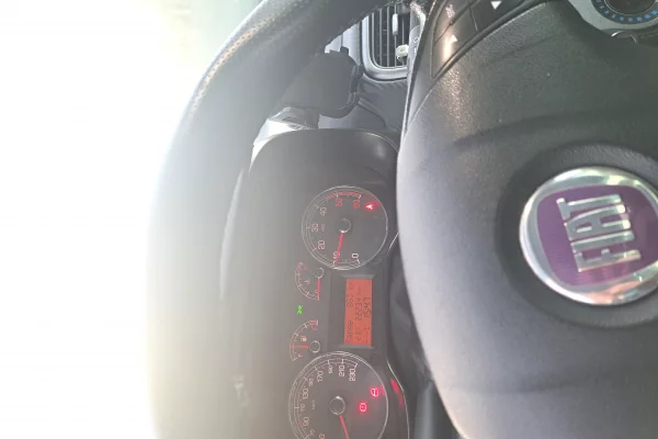 Makina ne shitje ne Tirane - 290,000 Leke