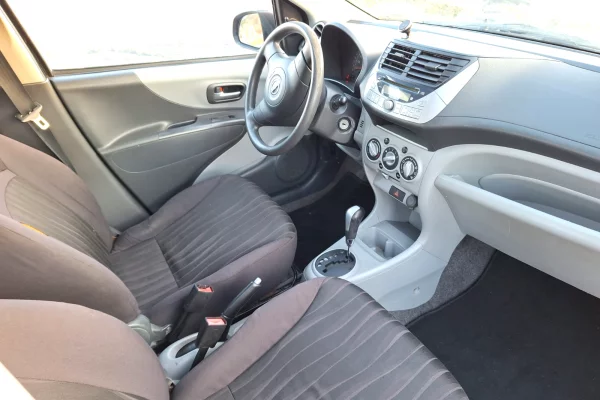 Makina ne shitje ne Lushnje, Nissan, 2010 Benzine,Kambio Automatik Pagesa 4,200  Euro.