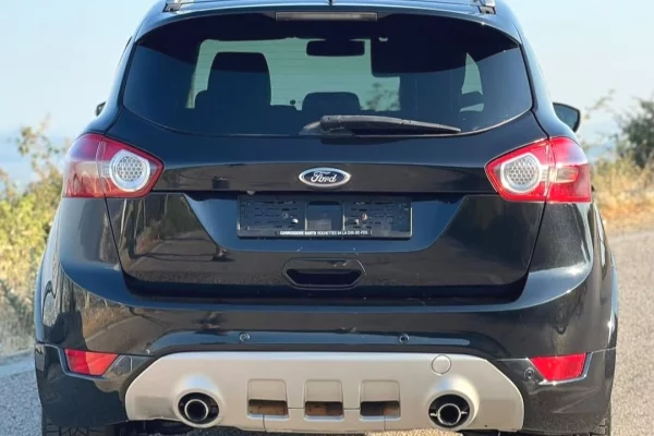 Makina ne shitje ne Tirane, Ford, 2012 gasoline-gas,Kambio Automatik Pagesa 9,000  Euro.