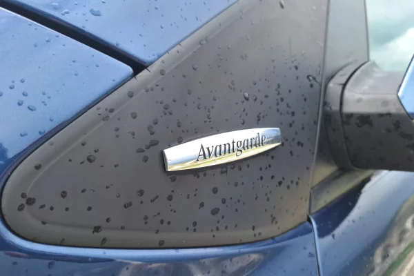 Makina ne shitje ne Lushnje, Mercedes-Benz, 2013 gasoline-gas,Kambio Automatik Pagesa 5,500  Euro.