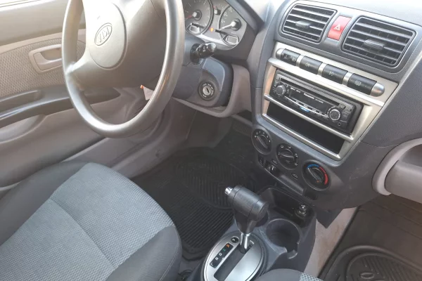 Cars for sale in Elbasan, KIA, 2007 Benzine,Kambio Automatik Payment 3,600  Euro.