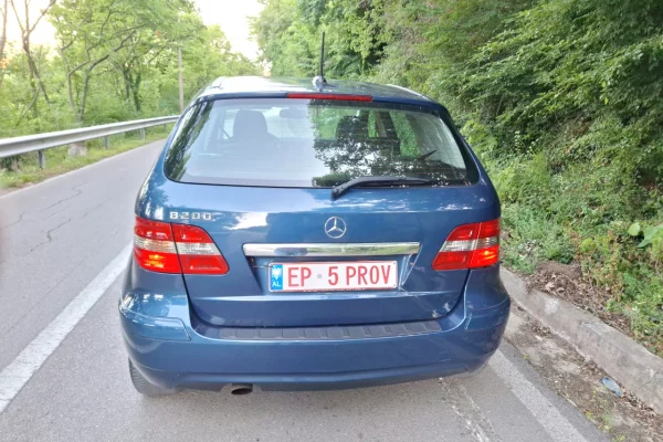 Makina ne shitje  ne Elbasan - 5,200 Euro