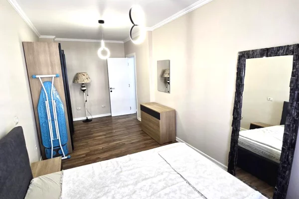 Shtepi me qera Apartament ne Tirane, 2+1, Mobilimi E mobiluar, Pagesa 800  Euro.