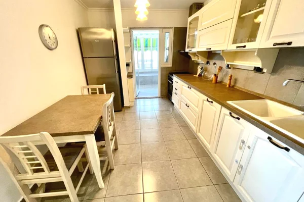 Casa in affitto 1+1 a Tirana - 45,000 Leke