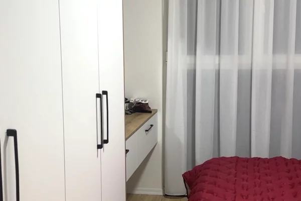 Shtepi me qera 1+1 ne Tirane - 25,000 Leke