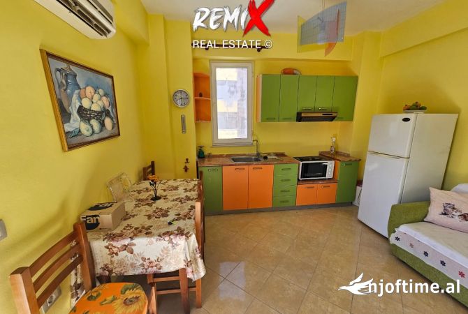 Shtepi me qera 1+1 ne Durres - 300 Euro