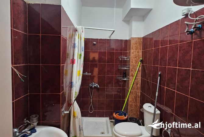 Shtepi me qera Apartament ne Durres, 1+1, Mobilimi E mobiluar, Pagesa 300  Euro.