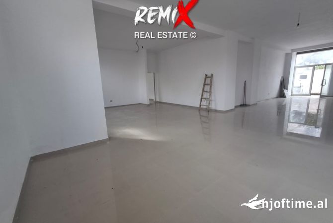 Business Property in Sale 3+1 in Durres - 260,000 Euro