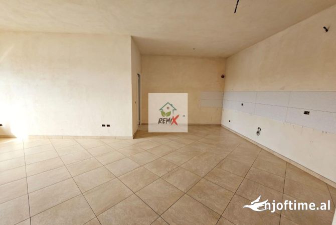 Shtepi ne shitje 7+1 ne Durres - 400,000 Euro