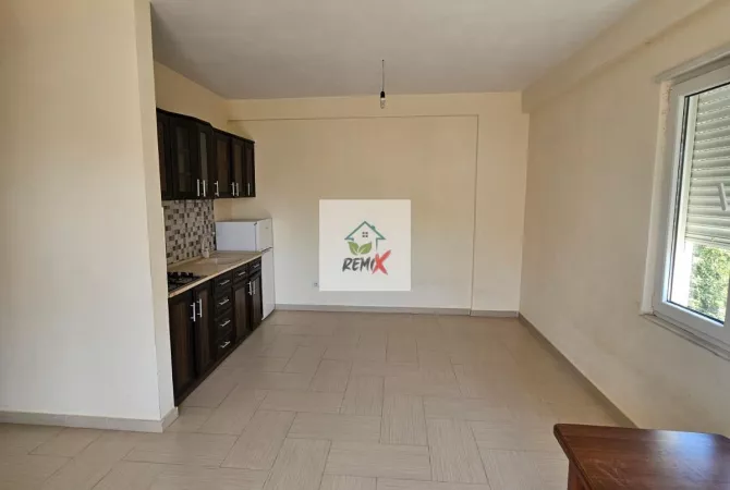 Shtepi ne shitje 1+1 ne Durres - 65,000 Euro