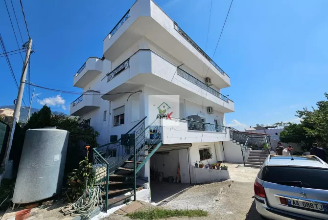 Shtepi ne shitje Shtepi Private ne Tirane, 7+1, Mobilimi Pjeserisht e mobiluar, Pagesa 470,000  Euro.