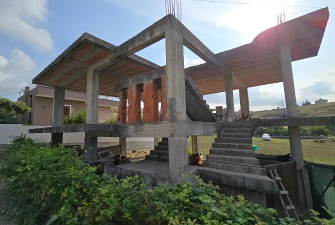 Shtepi ne shitje 4+1 ne Durres - 75,000 Euro