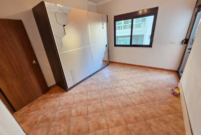 Apartment for rent in Durres 2+1, In Part