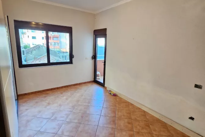 Apartment for rent in Durres 2+1, In Part