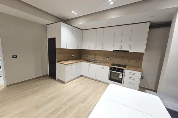 Shtepi me qera Apartament ne Durres, 1+1, Mobilimi E mobiluar, Pagesa 300  Euro.