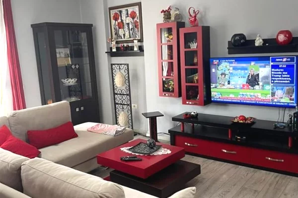 Shtepi me qera 1+1 ne Durres - 30,000 Leke