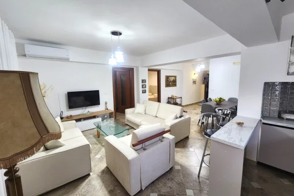 Shtepi me qera 2+1 ne Durres - 400 Euro