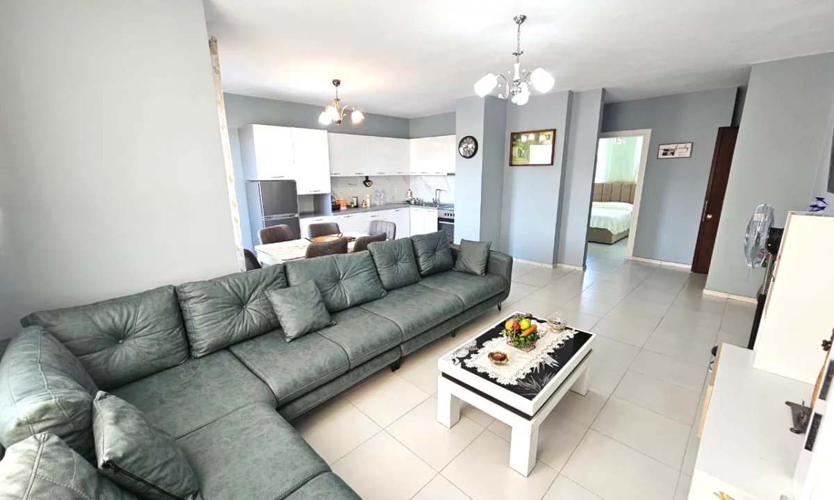 Shtepi me qera Apartament ne Durres, 3+1, Mobilimi E mobiluar, Pagesa 500  Euro.