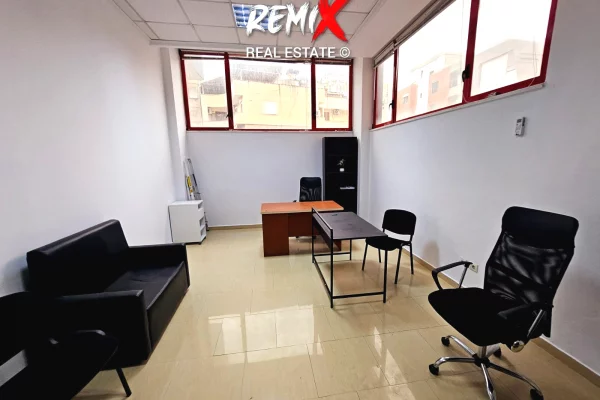 Ambient biznesi me qera 3+1 ne Durres - 500 Euro