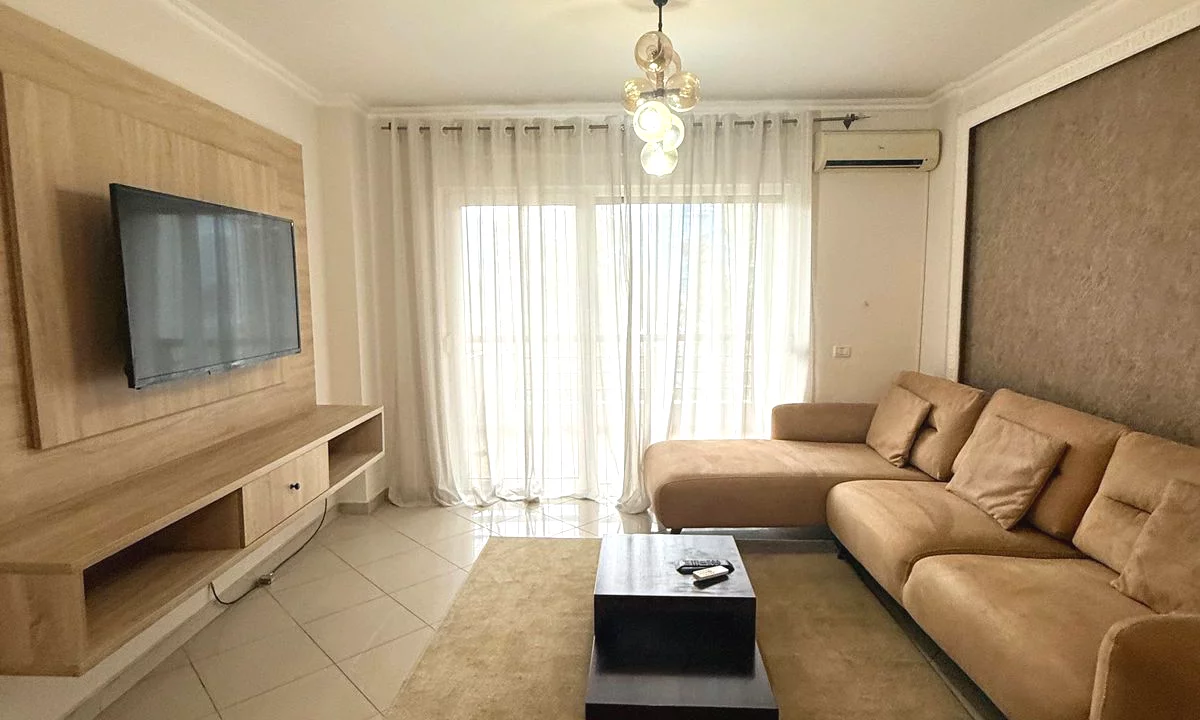 Shtepi me qera Apartament ne Tirane, 1+1, Mobilimi E mobiluar, Pagesa 600  Euro.