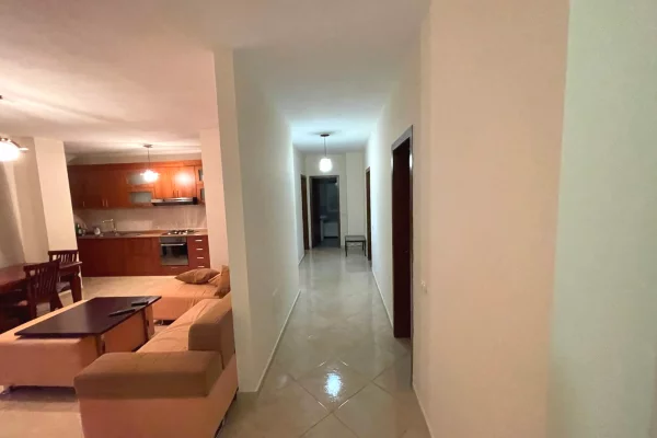 Shtepi me qera Apartament ne Tirane, 2+1, Mobilimi E mobiluar, Pagesa 80,000  Leke.