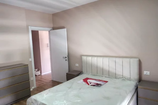 Shtepi me qera Apartament ne Tirane, 2+1, Mobilimi E mobiluar, Pagesa 550  Euro.