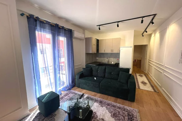 Shtepi me qera Apartament ne Tirane, 1+1, Mobilimi E mobiluar, Pagesa 55,000  Leke.