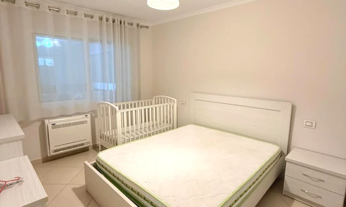 Shtepi me qera Apartament ne Tirane, 1+1, Mobilimi E mobiluar, Pagesa 600  Euro.