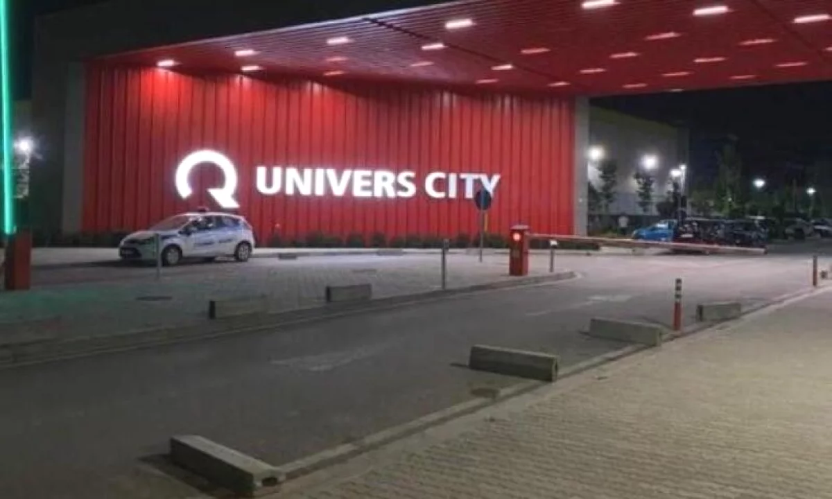 Shtepi ne shitje Apartament ne Tirane, 1+1, Mobilimi Pjeserisht e mobiluar, Pagesa 67,000  Euro.